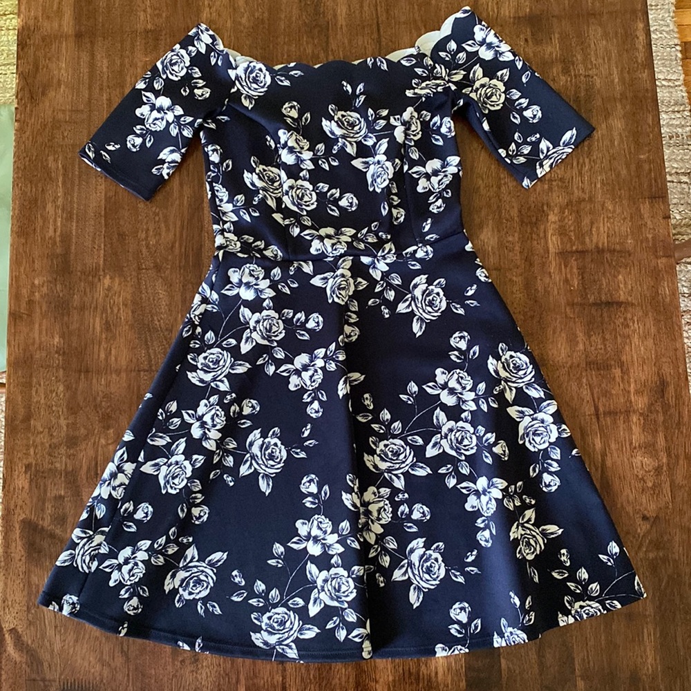 Nine Britton Floral off the shoulder dress